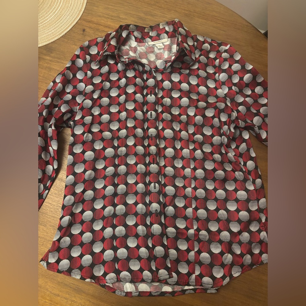 Dressbarn Red and Black Geometric Blouse